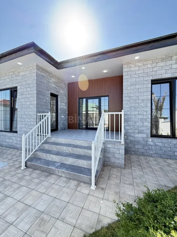 Satılır 4 otaqlı həyət evi 150 m²