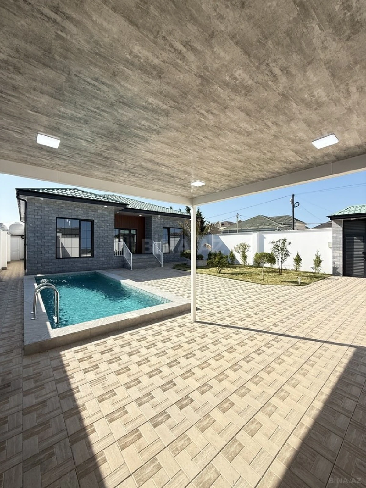 Satılır 4 otaqlı həyət evi 150 m²