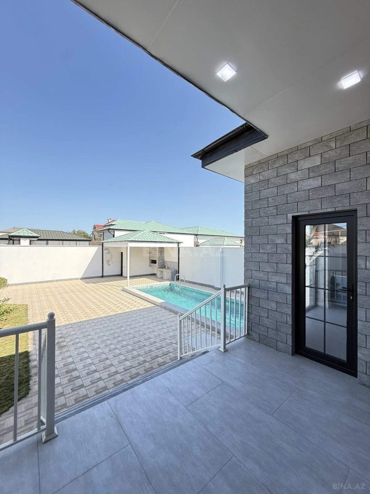 Satılır 4 otaqlı həyət evi 150 m²