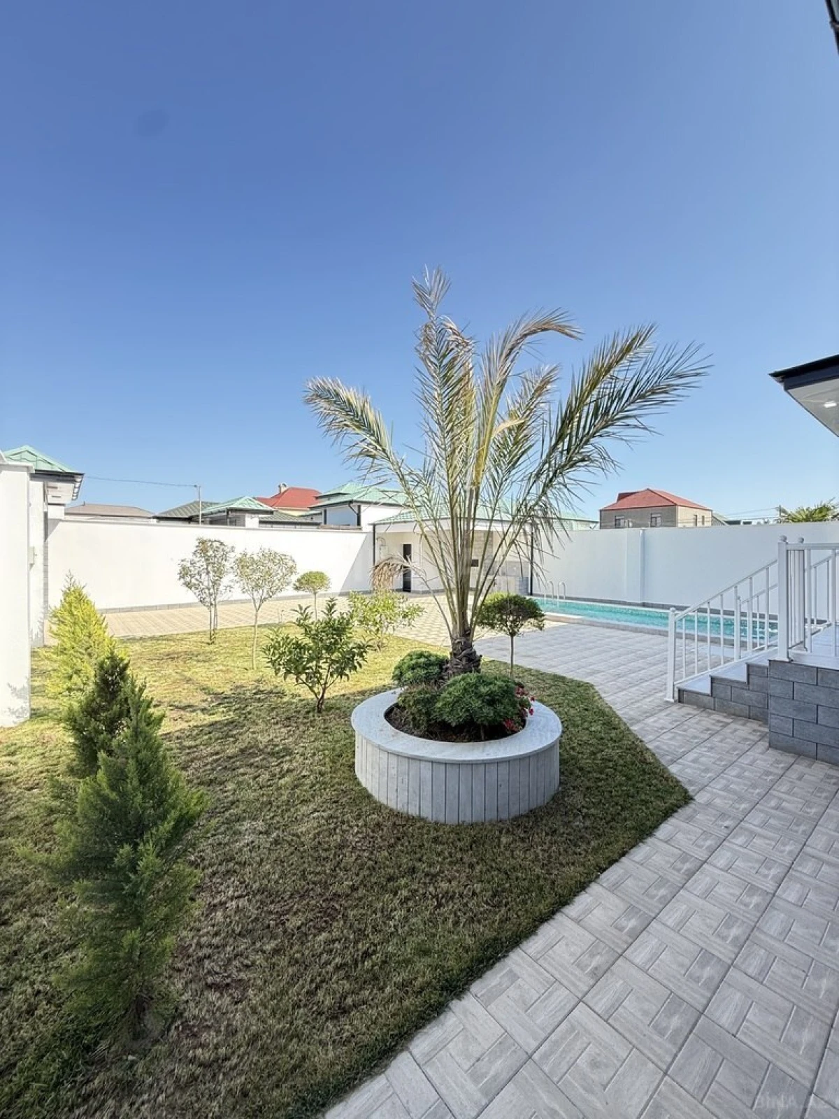 Satılır 4 otaqlı həyət evi 150 m²