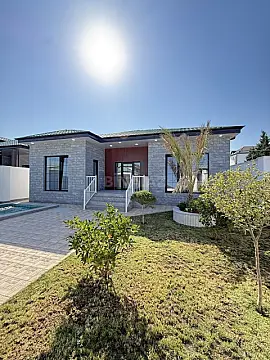 Satılır 4 otaqlı həyət evi 150 m²