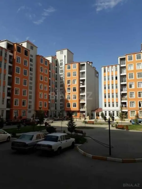 Satılır 3 otaqlı mənzil 122 m²