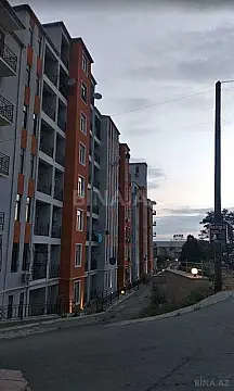 Satılır 3 otaqlı mənzil 122 m²