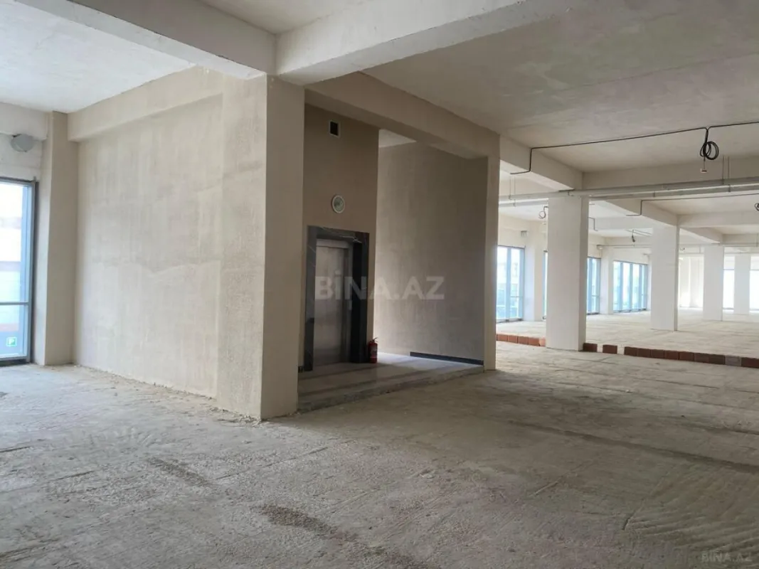 Satılır obyekt 670 m²