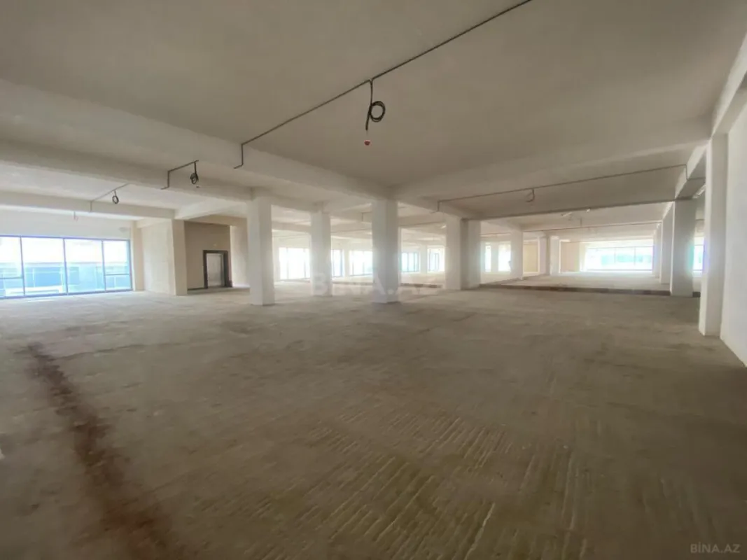 Satılır obyekt 670 m²