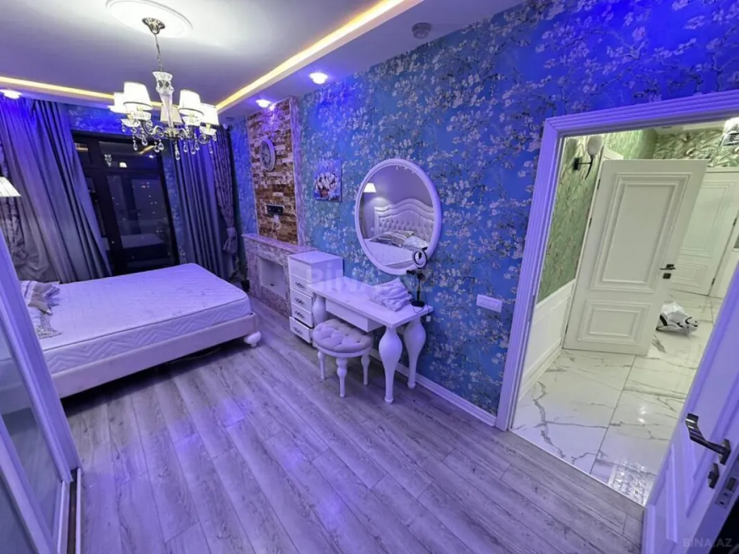 Satılır 2 otaqlı mənzil 96 m²