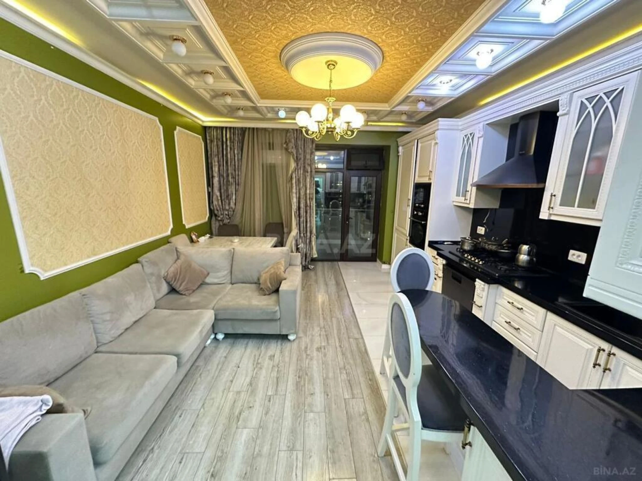 Satılır 2 otaqlı mənzil 96 m²