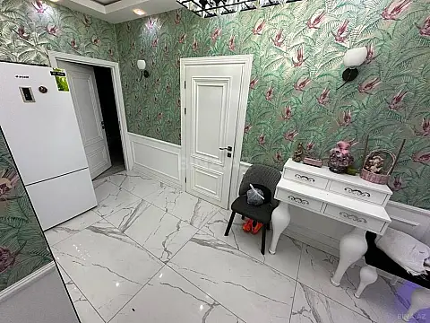 Satılır 2 otaqlı mənzil 96 m²