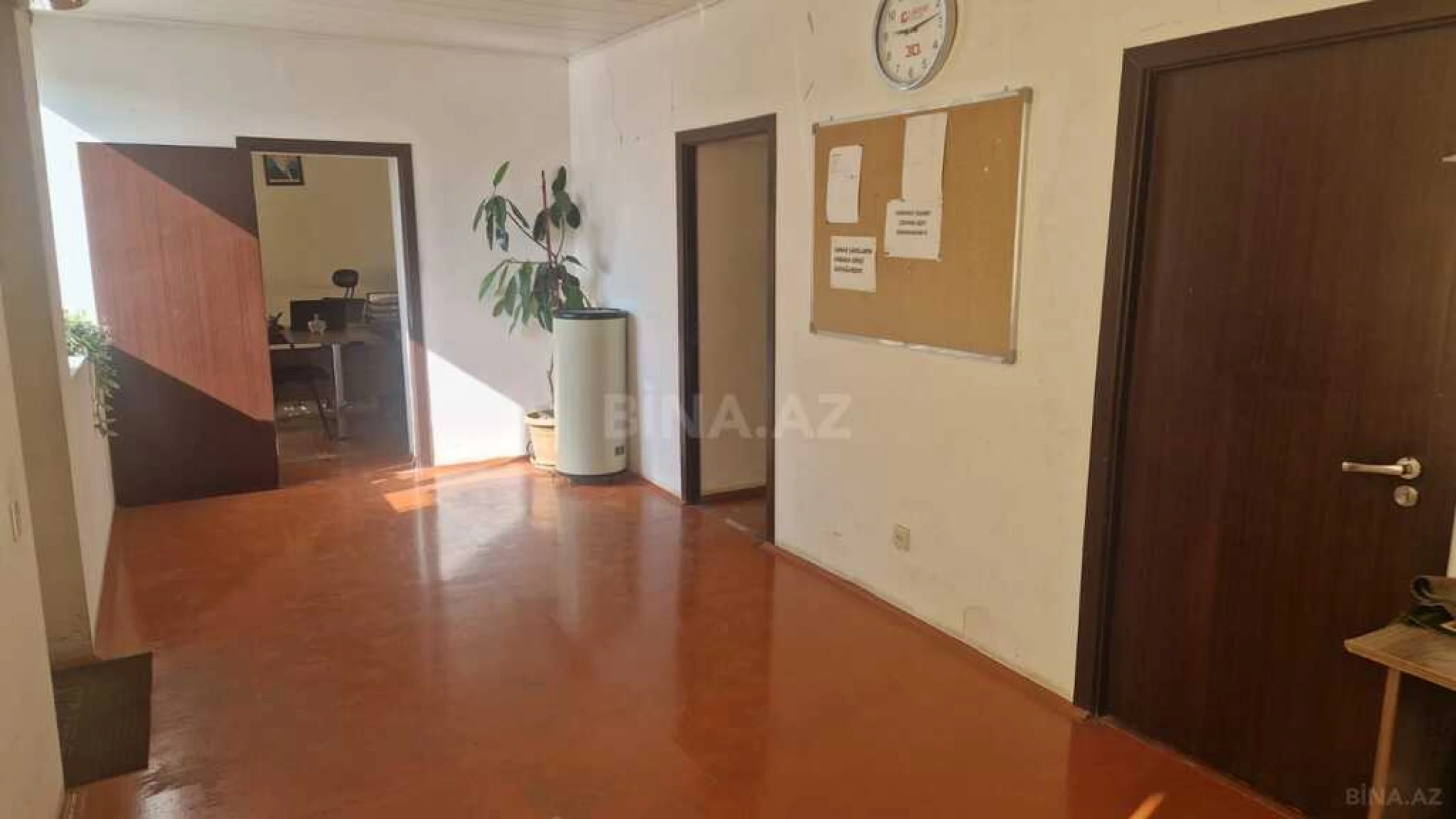 Satılır obyekt 1729 m²