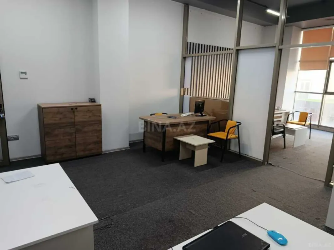 Kirayə verilir 2 otaqlı ofis 60 m²