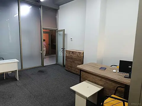 Kirayə verilir 2 otaqlı ofis 60 m²