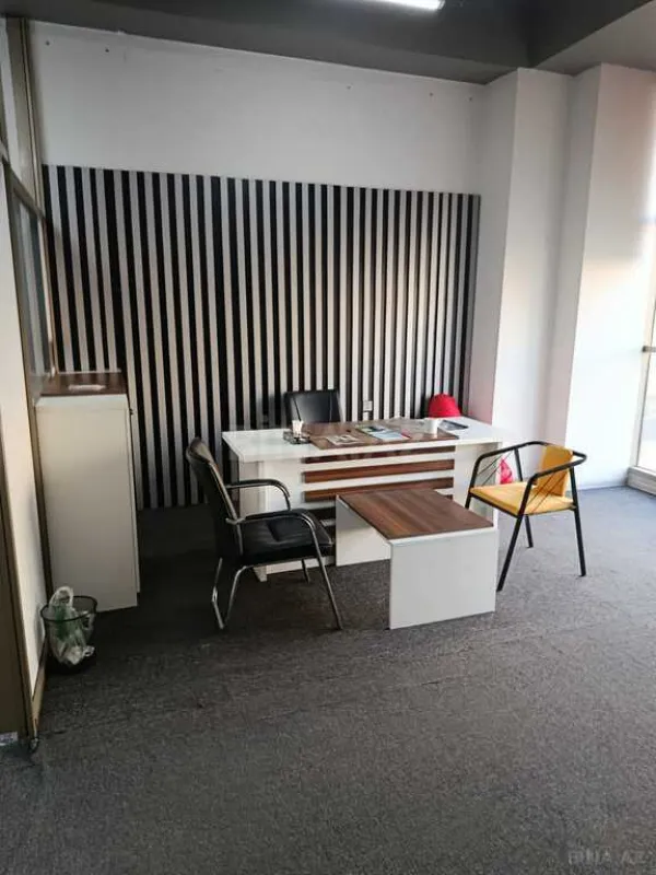 Kirayə verilir 2 otaqlı ofis 60 m²