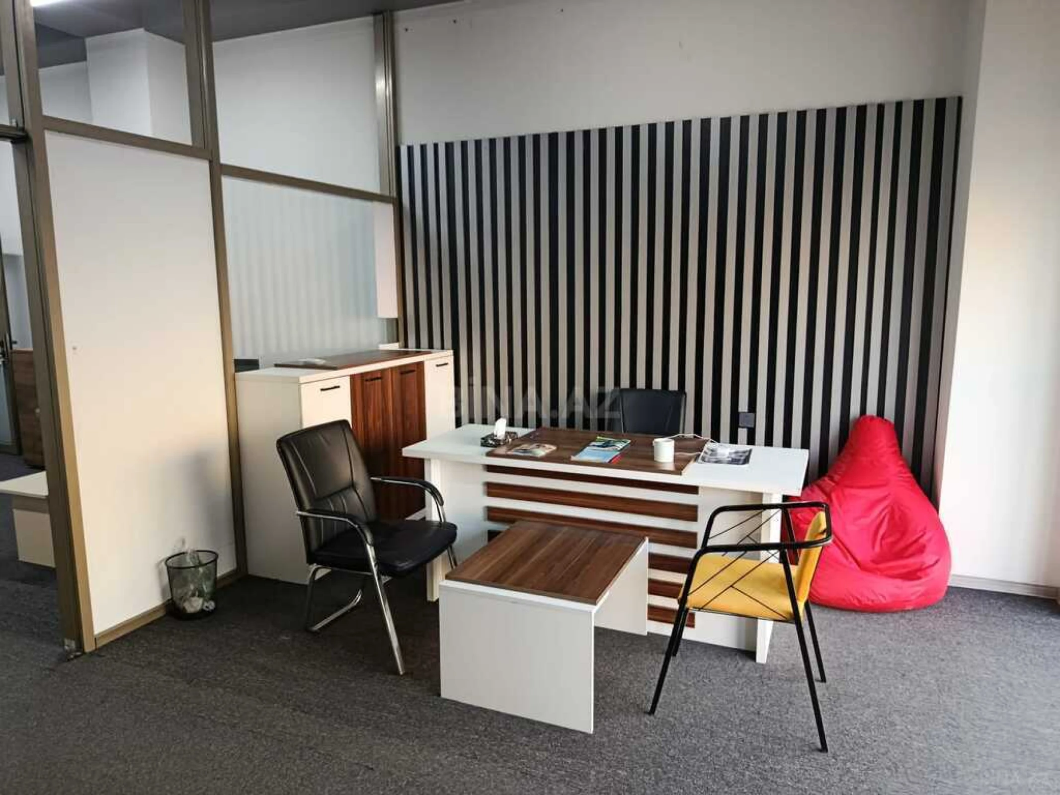 Kirayə verilir 2 otaqlı ofis 60 m²