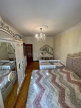 Satılır 2 otaqlı mənzil 65 m²