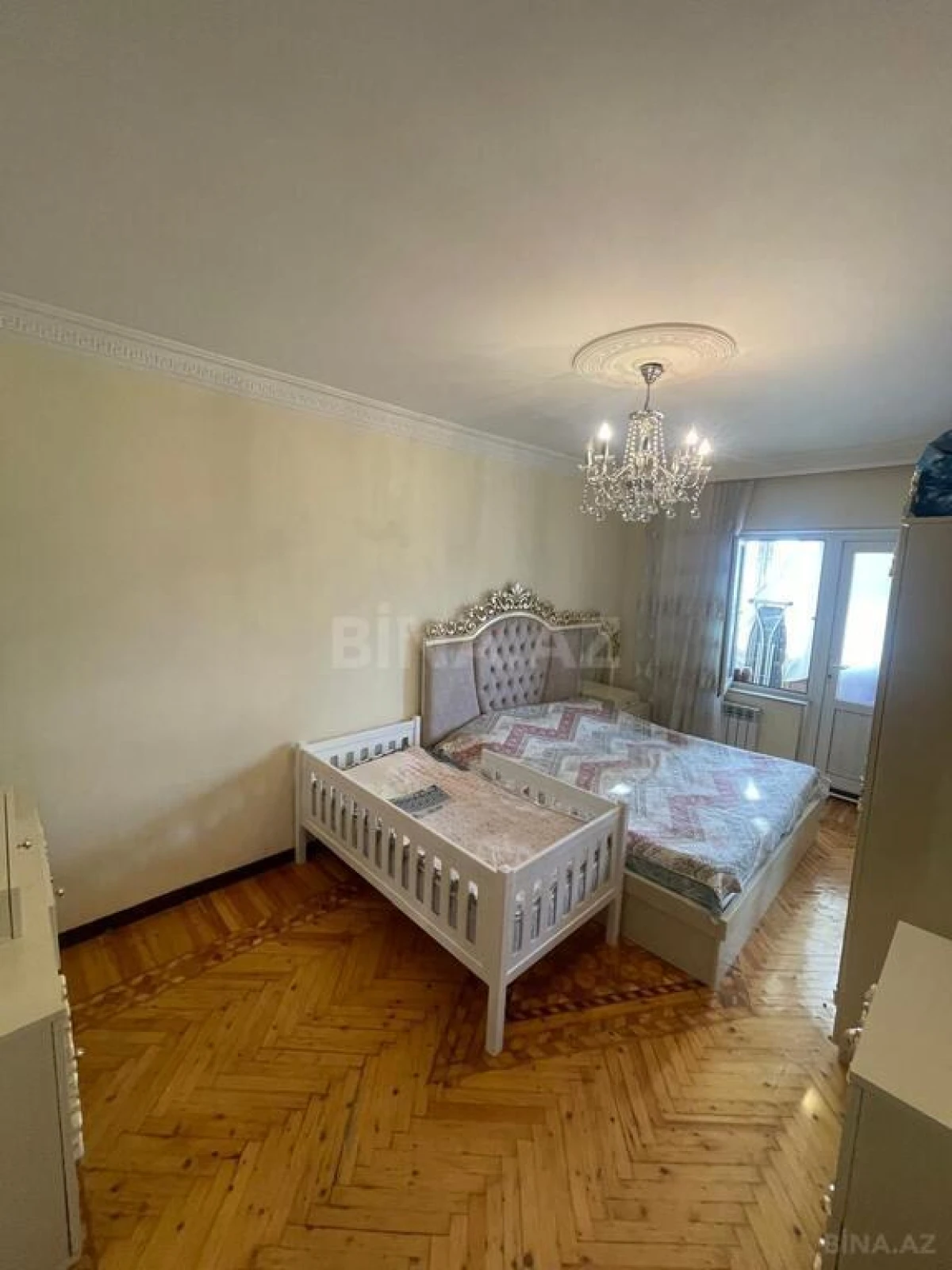 Satılır 2 otaqlı mənzil 65 m²