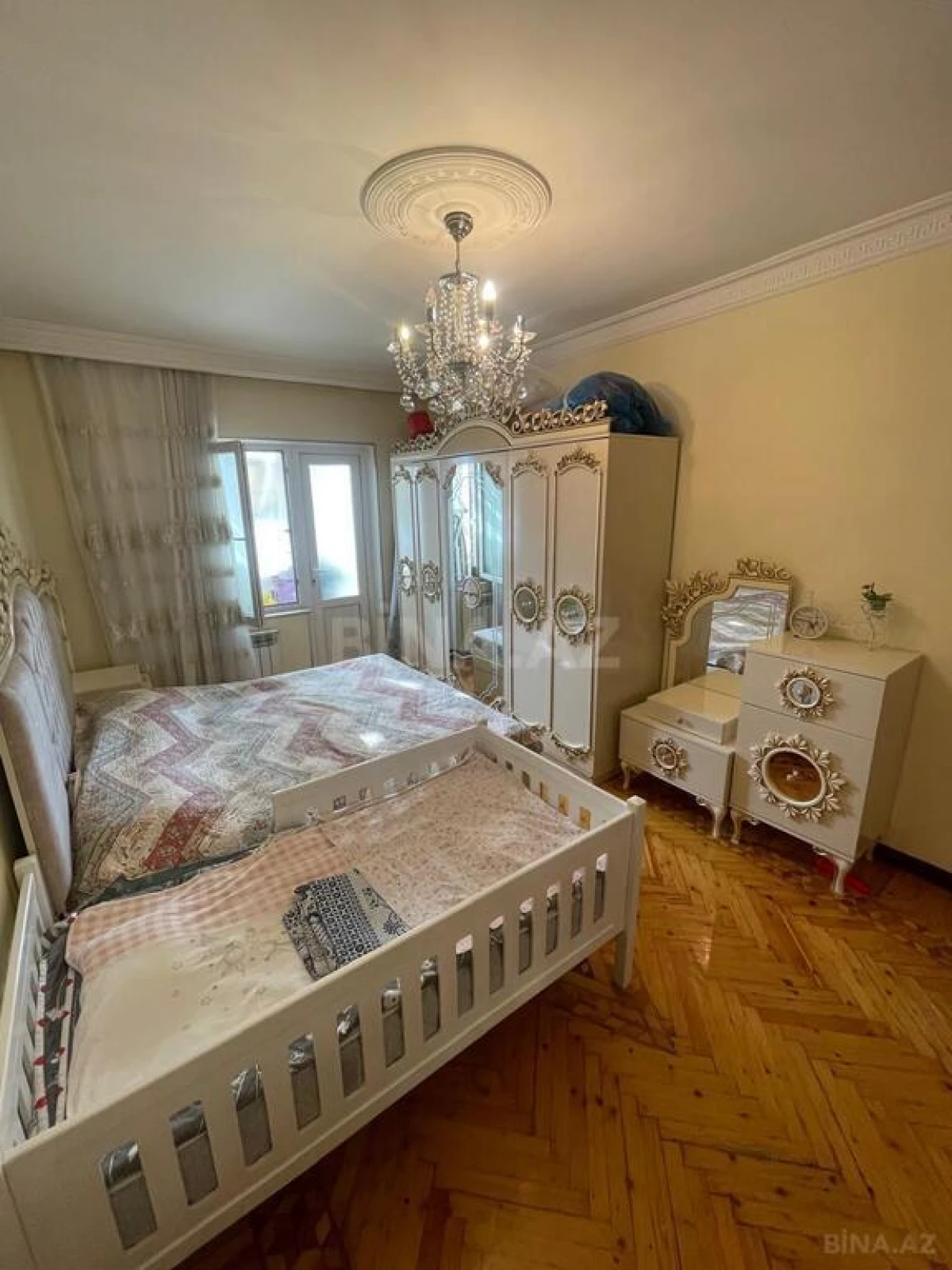 Satılır 2 otaqlı mənzil 65 m²