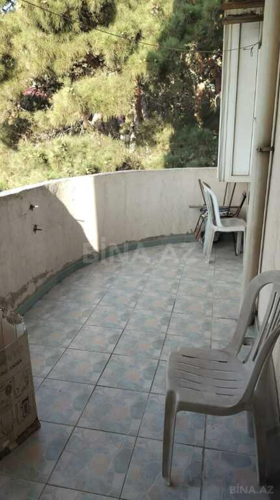 Satılır 3 otaqlı mənzil 137 m²