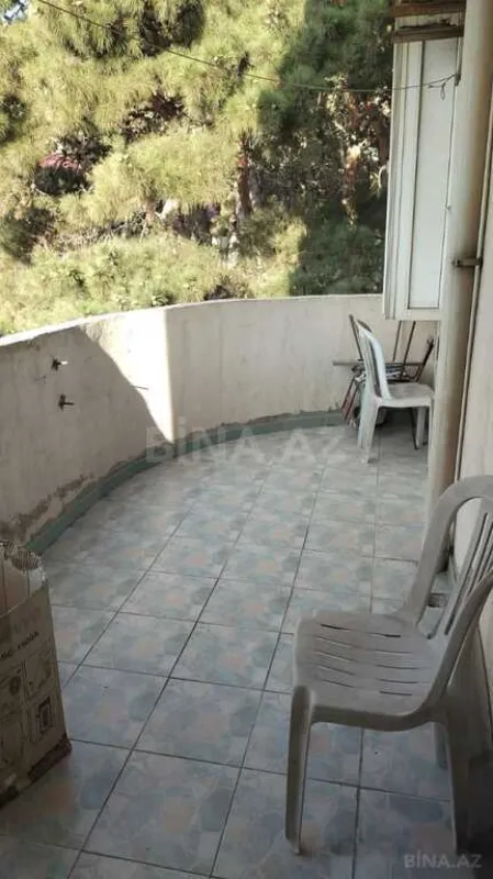 Satılır 3 otaqlı mənzil 137 m²