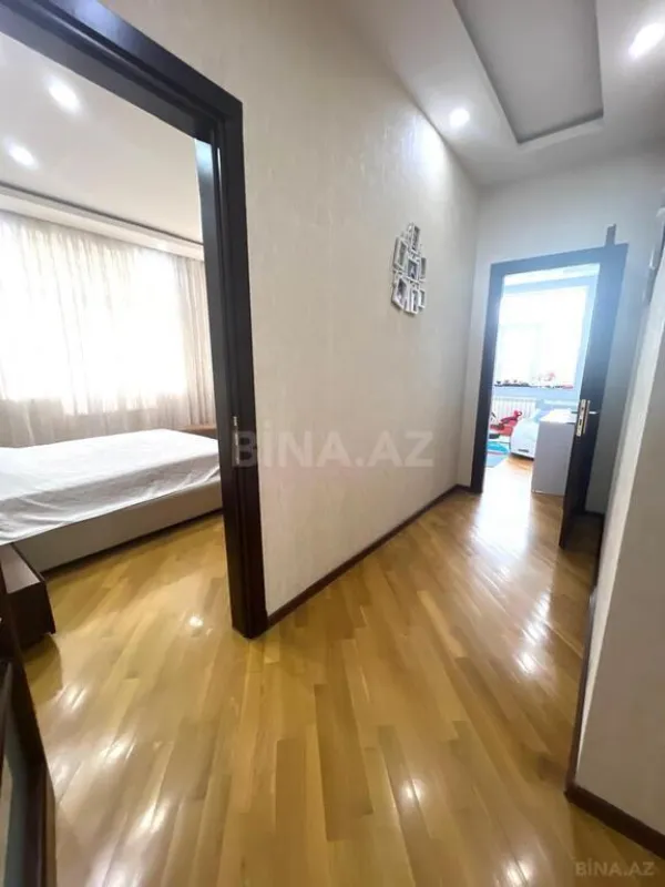 Satılır 3 otaqlı mənzil 120 m²