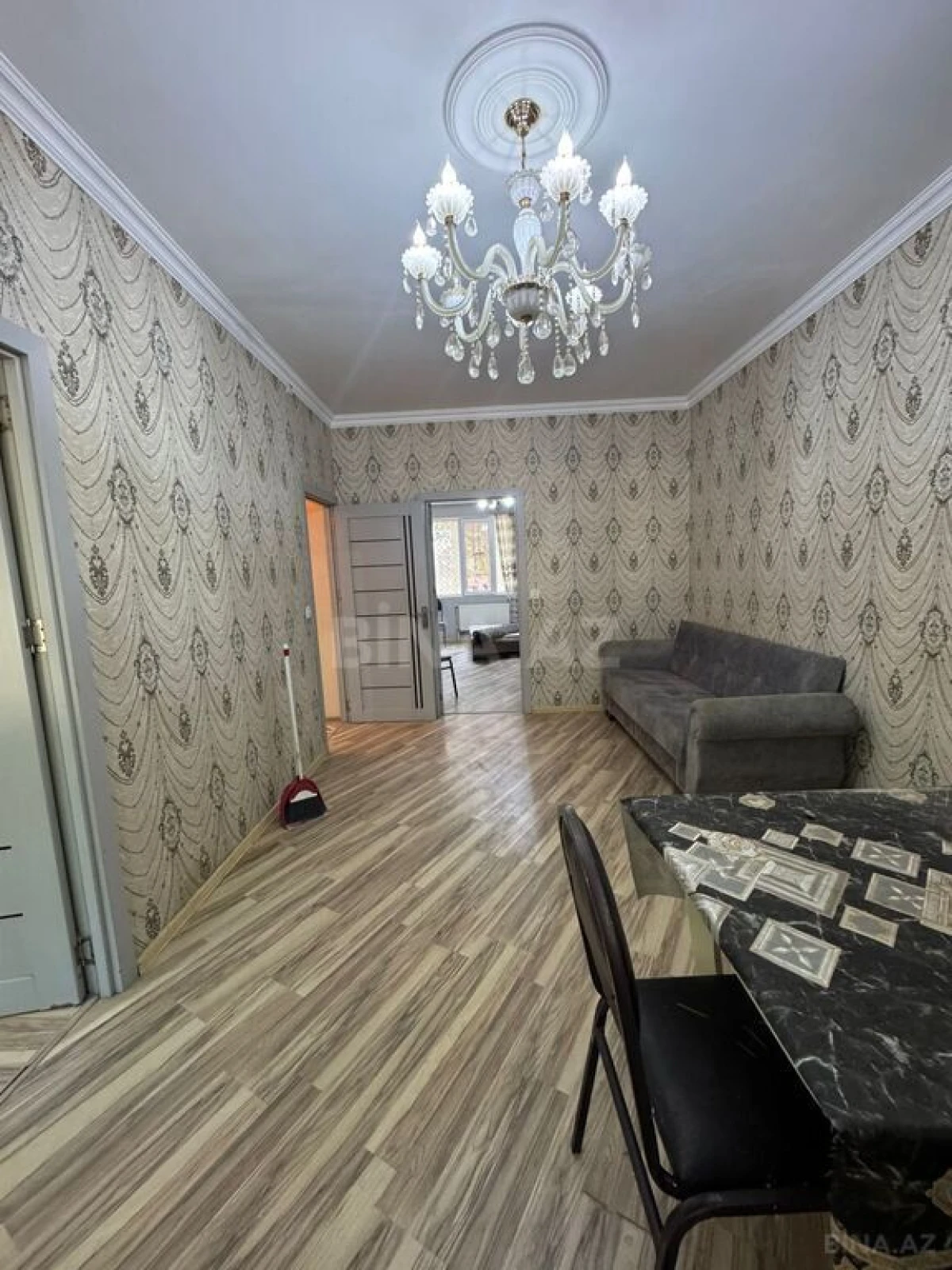 Satılır 2 otaqlı mənzil 55 m²