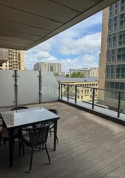 Kirayə verilir 2 otaqlı mənzil 90 m²