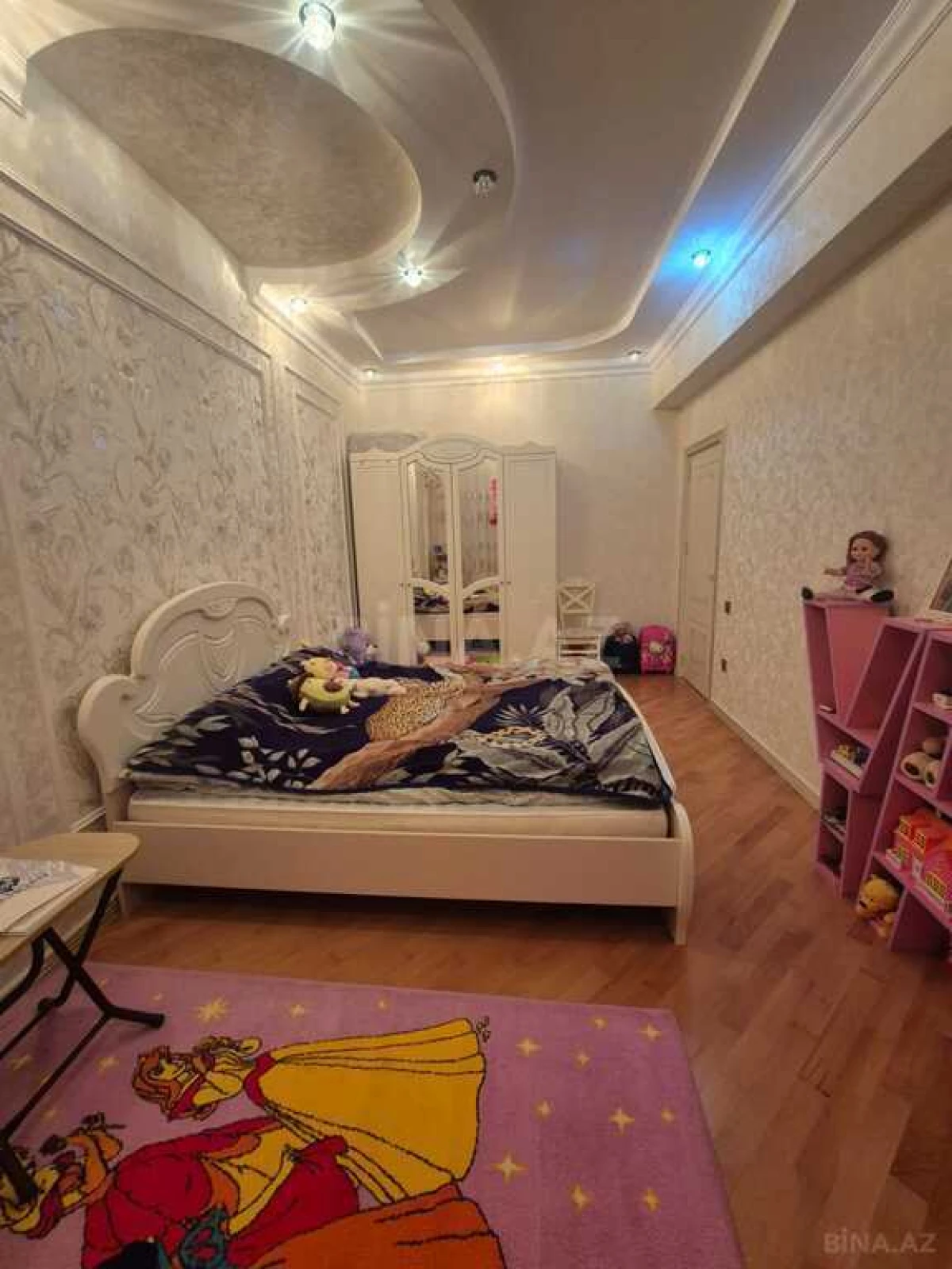 Satılır 3 otaqlı mənzil 97 m²