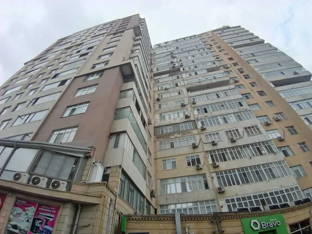 Satılır 3 otaqlı mənzil 97 m²