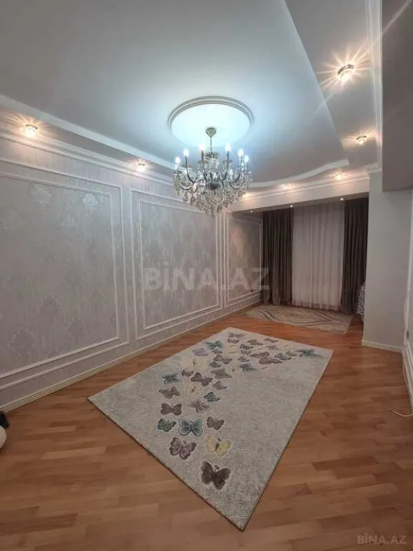 Satılır 3 otaqlı mənzil 97 m²