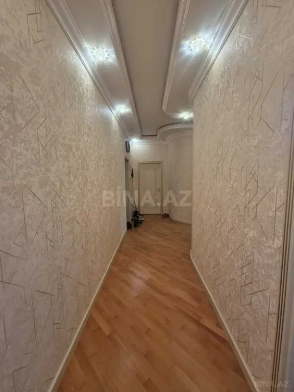 Satılır 3 otaqlı mənzil 97 m²