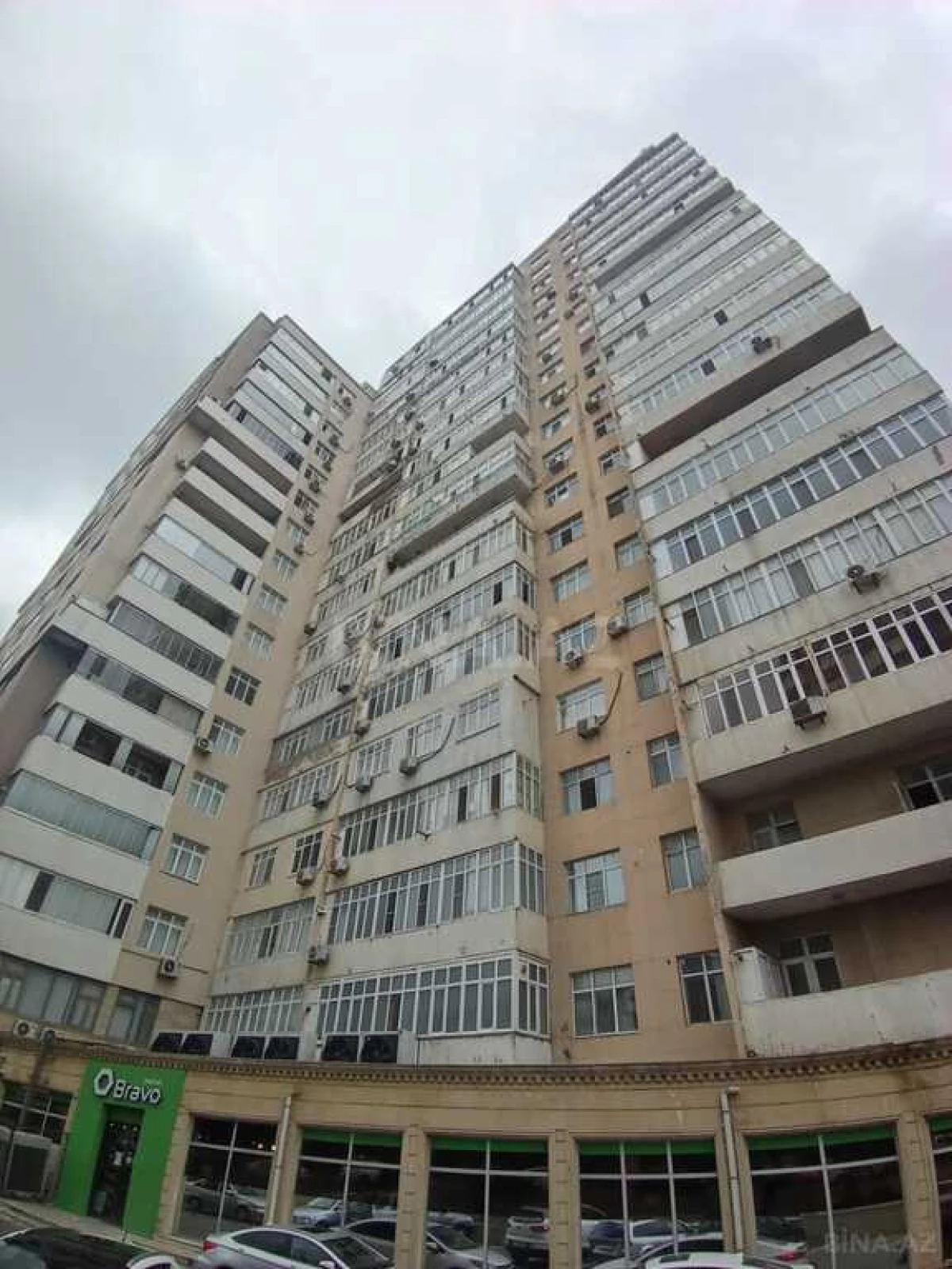 Satılır 3 otaqlı mənzil 97 m²