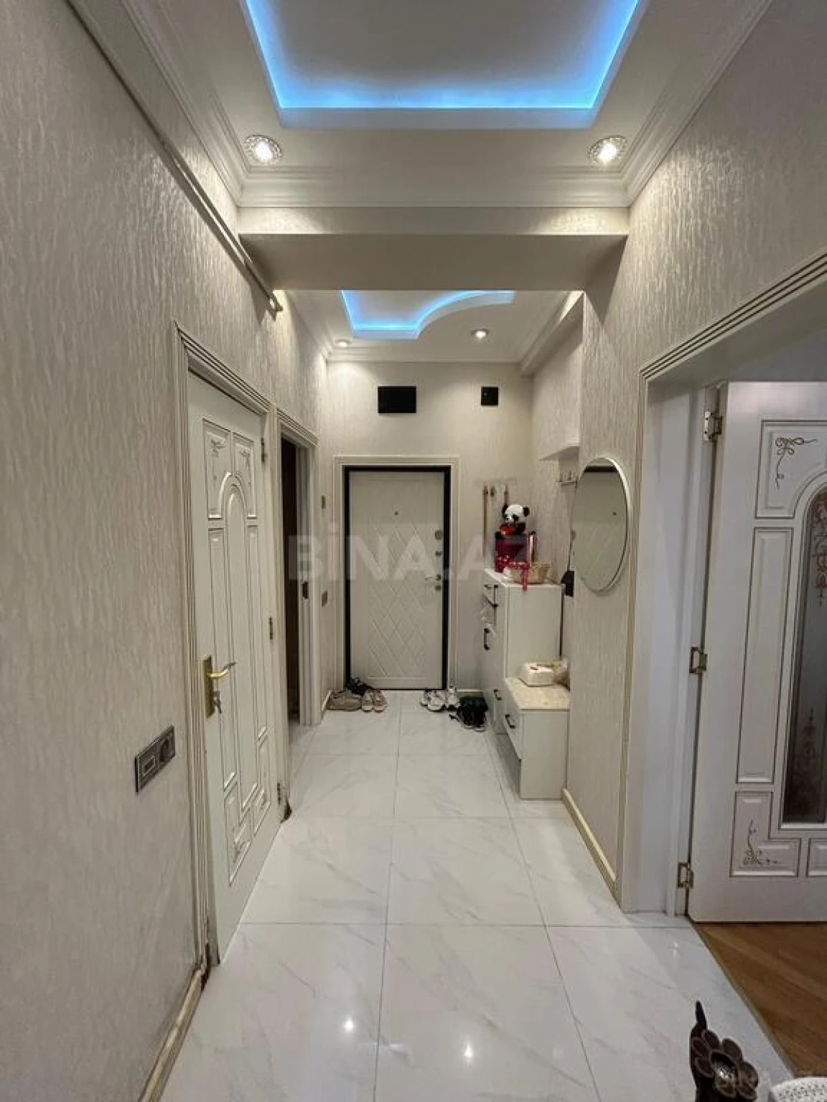 Satılır 2 otaqlı mənzil 70 m²