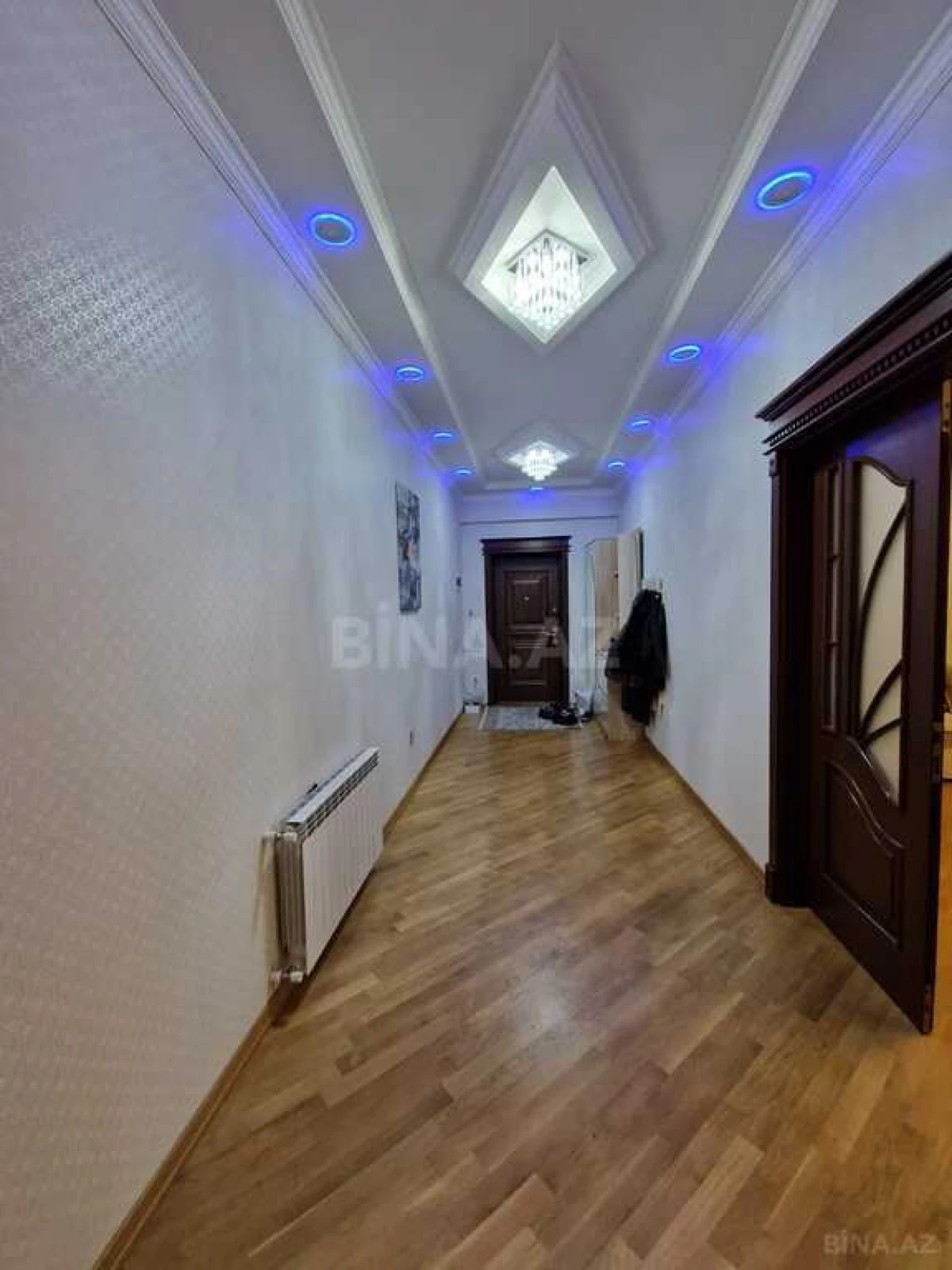 Satılır 3 otaqlı mənzil 103 m²