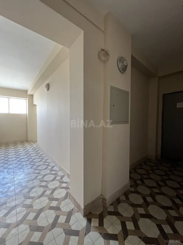 Satılır 4 otaqlı mənzil 210 m²