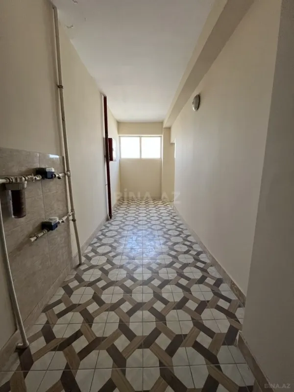 Satılır 4 otaqlı mənzil 210 m²