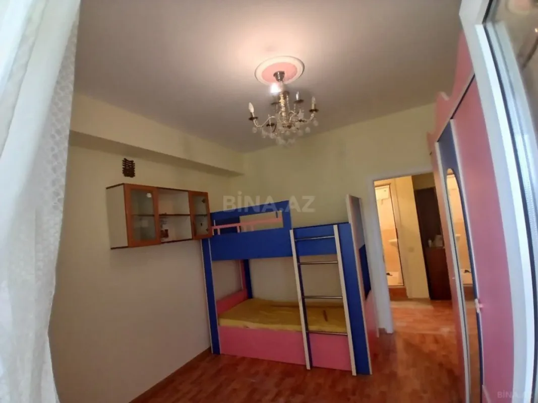 Satılır 3 otaqlı mənzil 86 m²