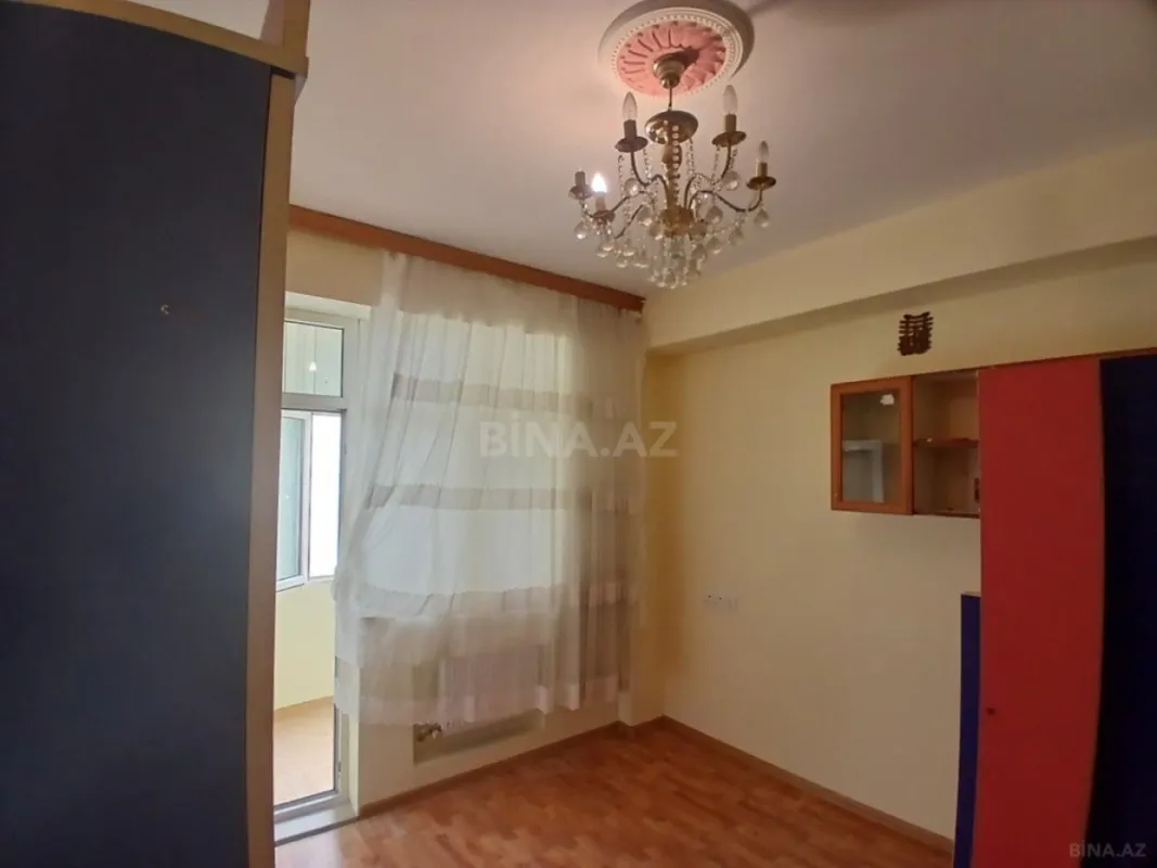 Satılır 3 otaqlı mənzil 86 m²
