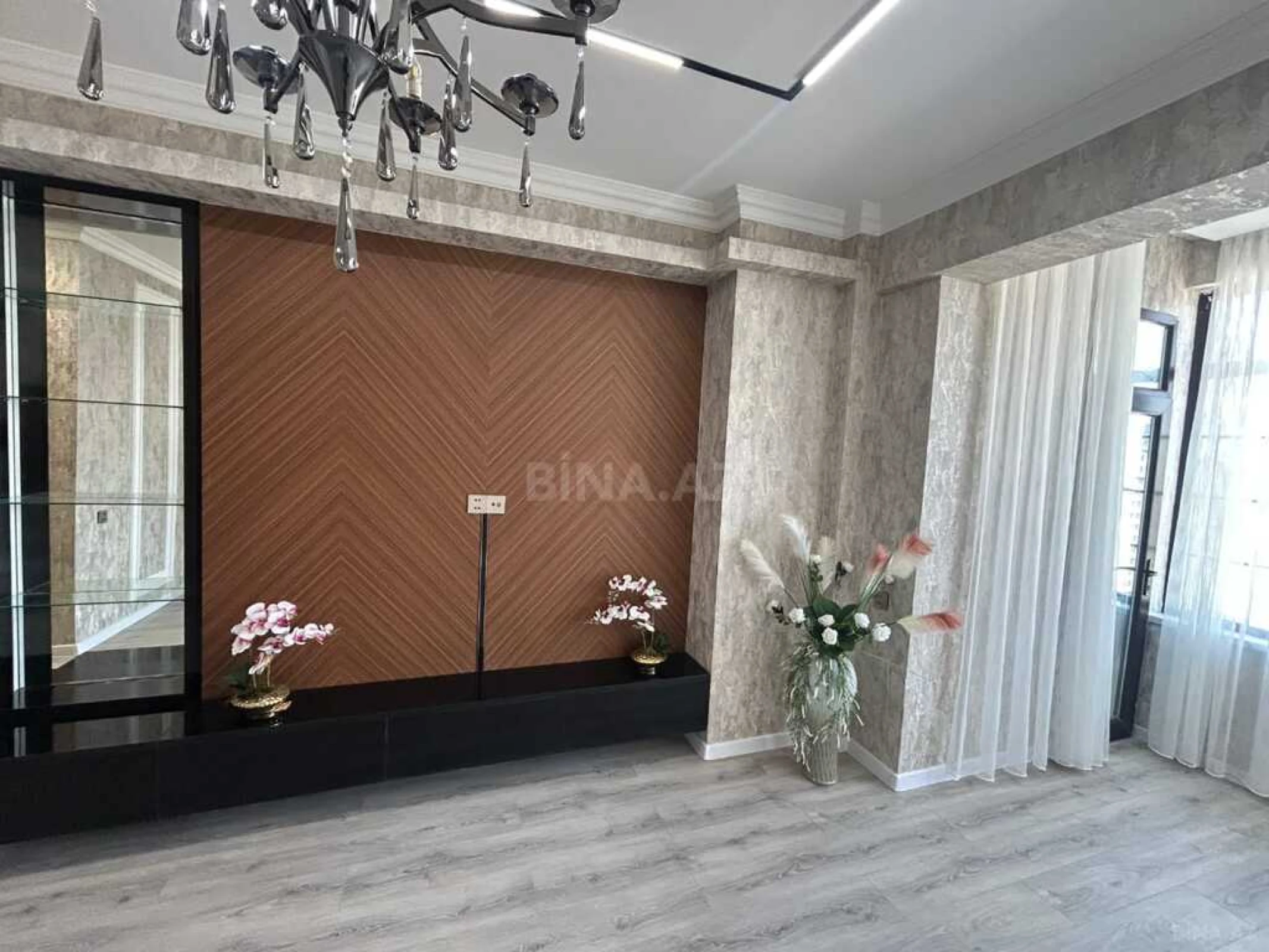 Satılır 2 otaqlı mənzil 58 m²