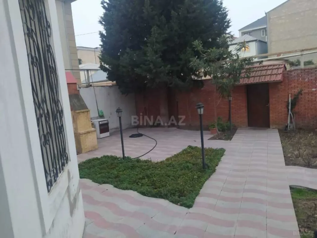 Satılır 5 otaqlı həyət evi 260 m²