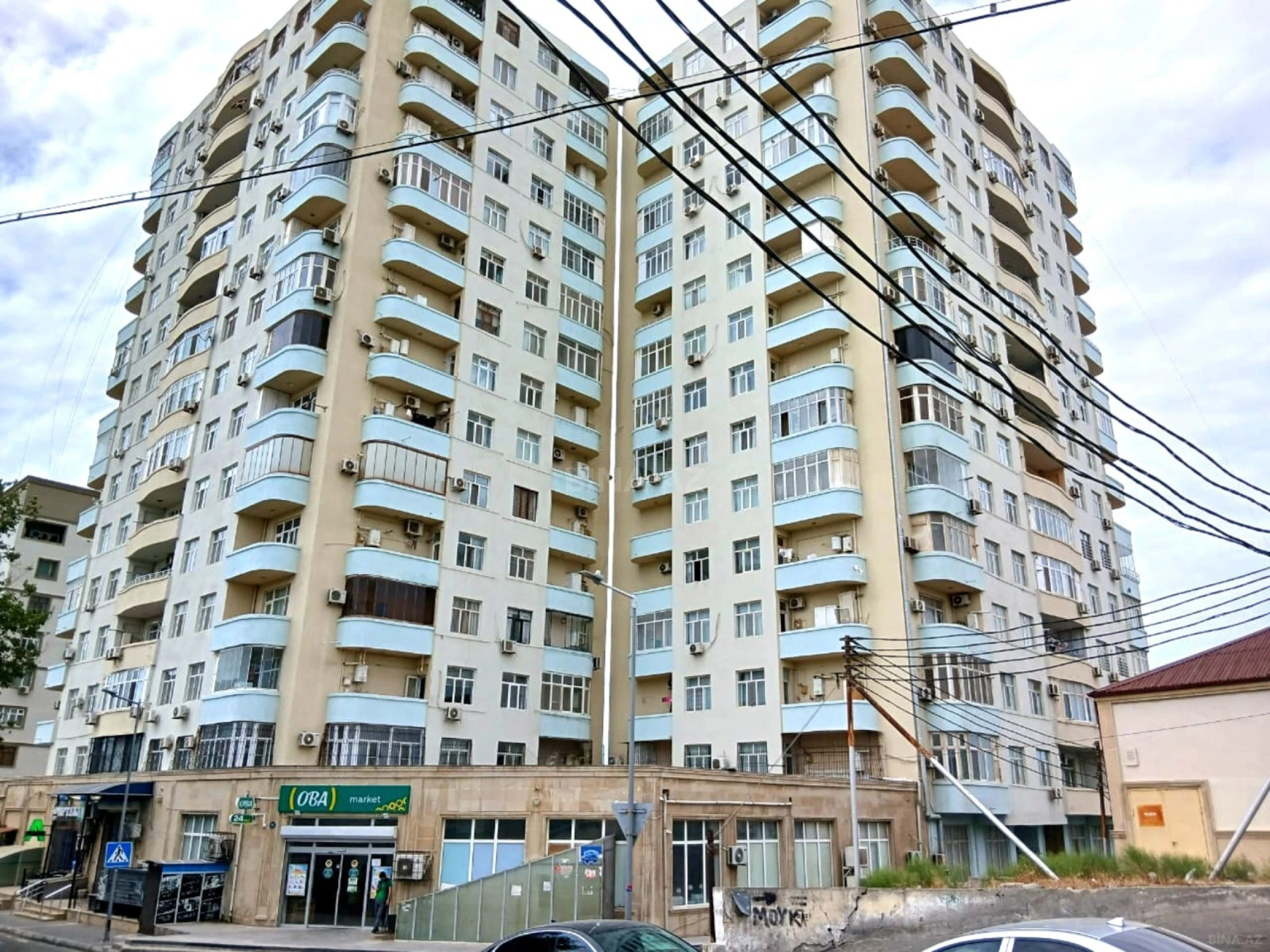 Satılır 3 otaqlı mənzil 115 m²