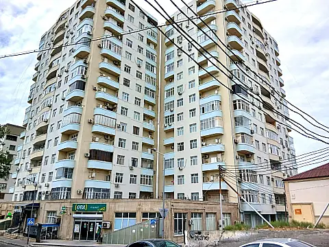 Satılır 3 otaqlı mənzil 115 m²