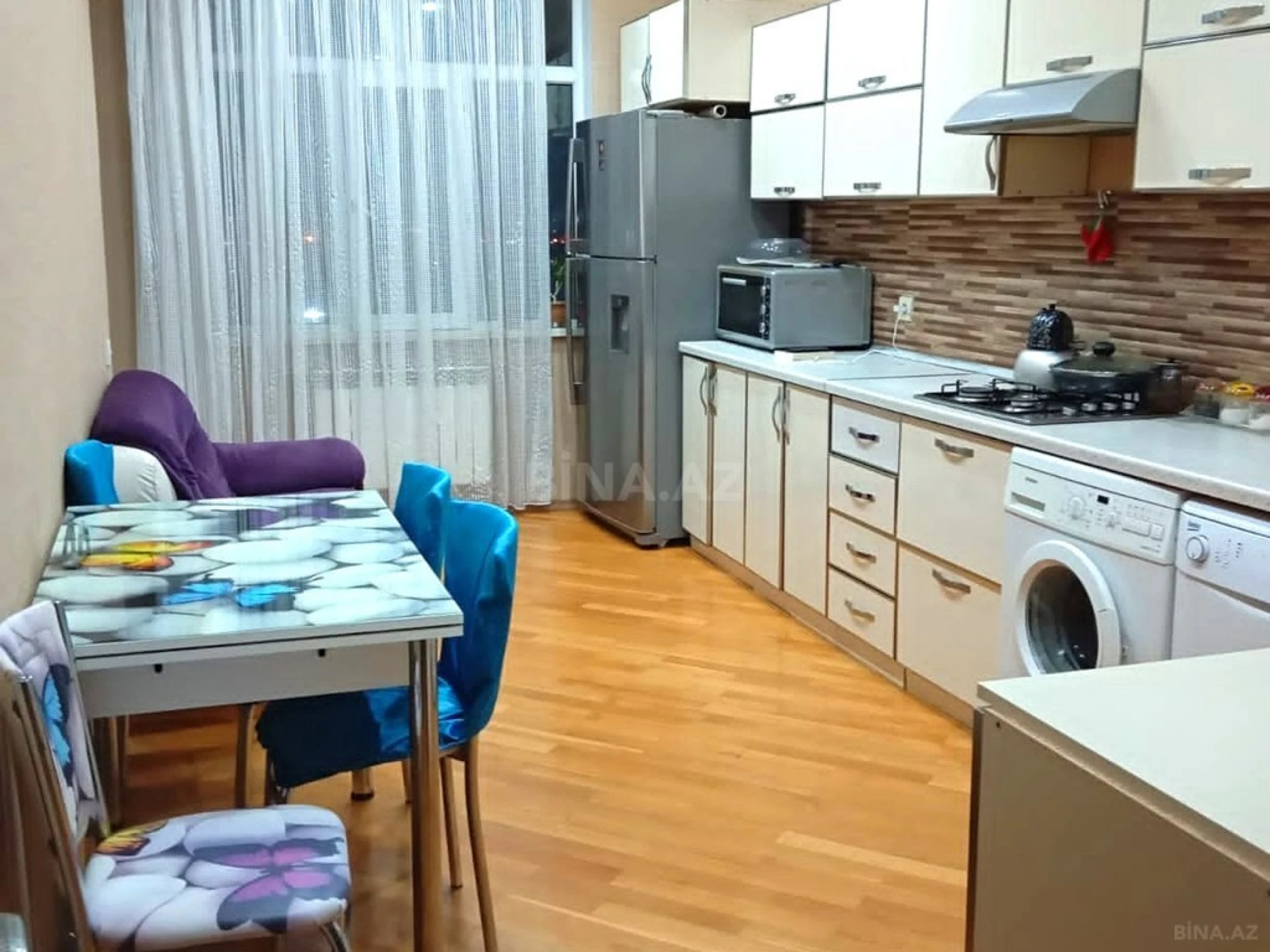 Satılır 3 otaqlı mənzil 115 m²