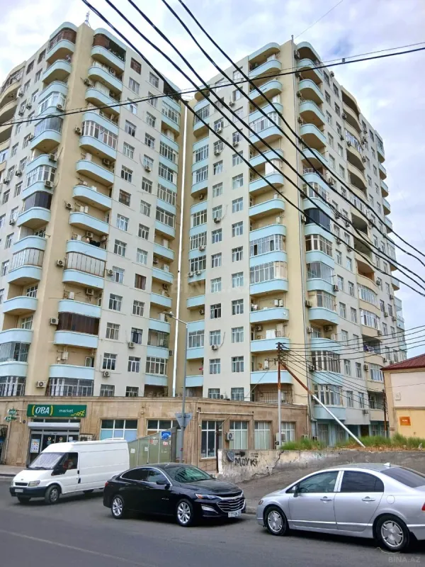 Satılır 3 otaqlı mənzil 115 m²