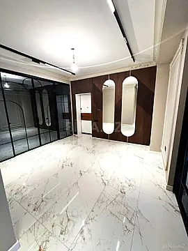 Satılır 3 otaqlı mənzil 193 m²