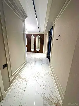 Satılır 3 otaqlı mənzil 193 m²