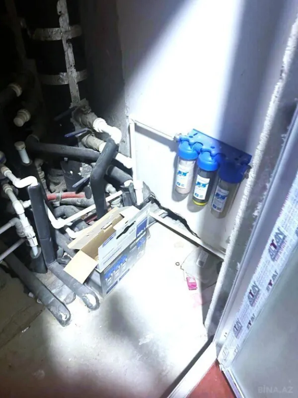 Satılır 3 otaqlı mənzil 193 m²