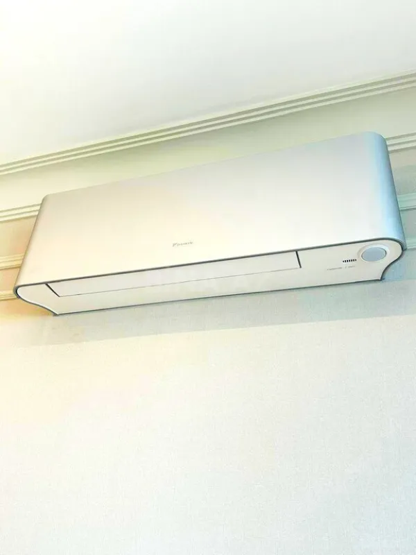 Satılır 3 otaqlı mənzil 193 m²