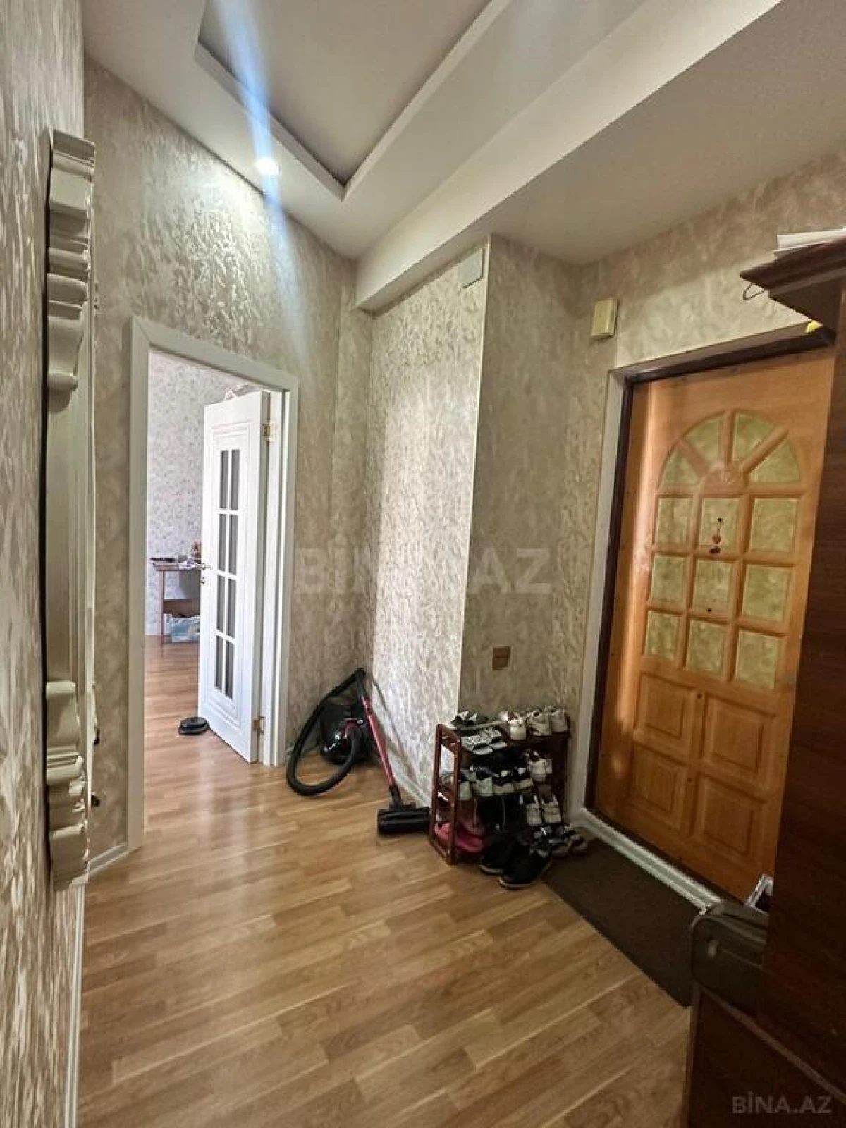 Satılır 2 otaqlı mənzil 70 m²