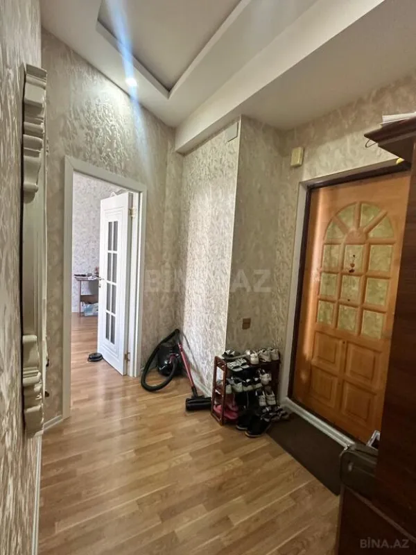Satılır 2 otaqlı mənzil 70 m²