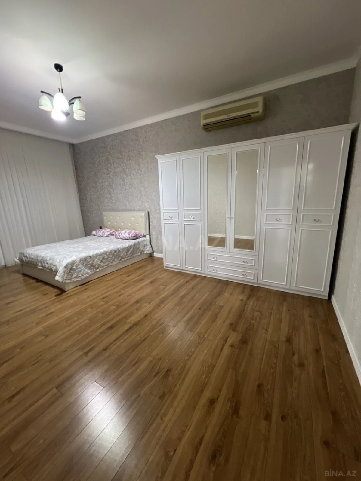 Satılır 3 otaqlı həyət evi 160 m²