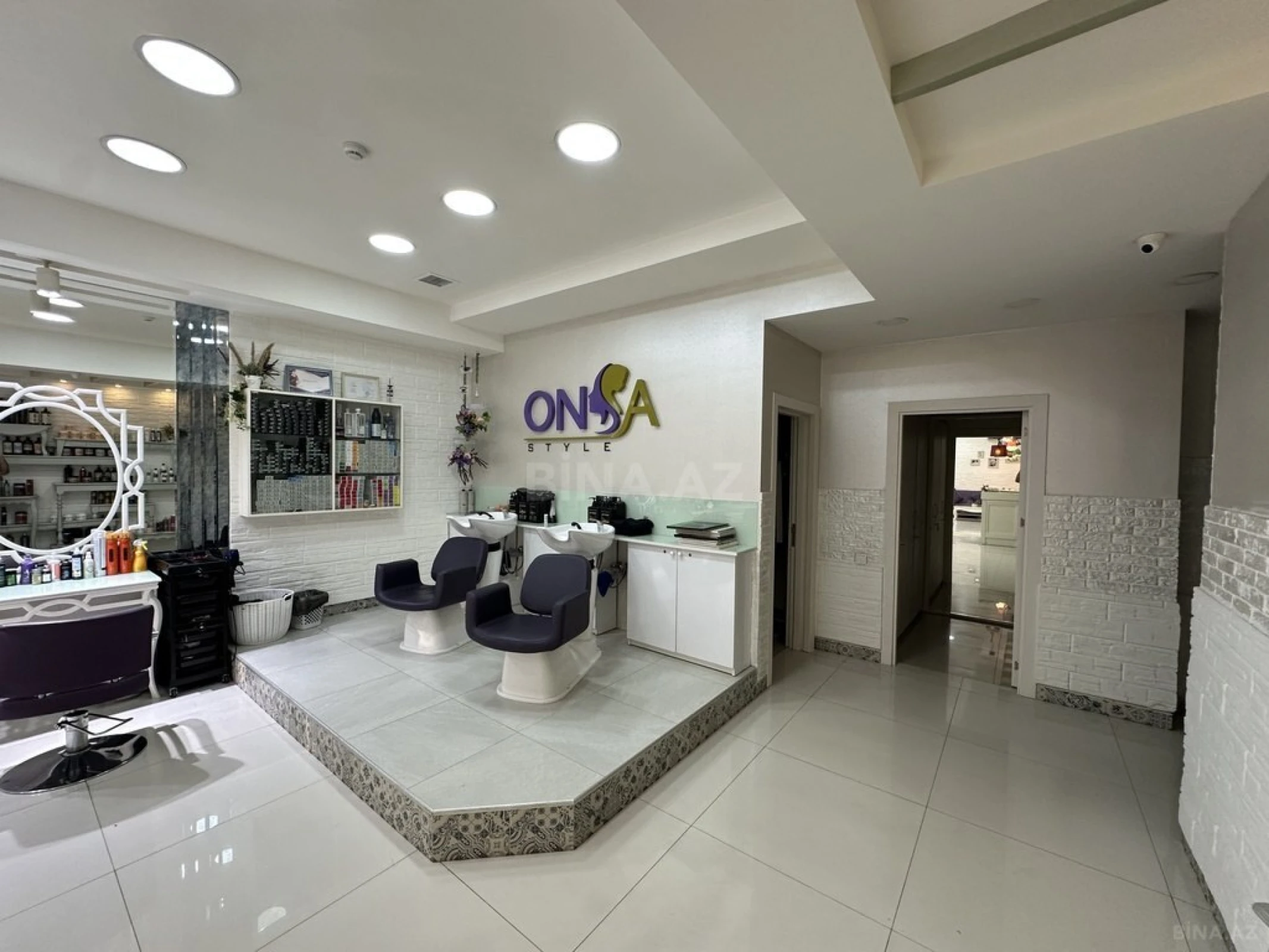 Satılır obyekt 200 m²